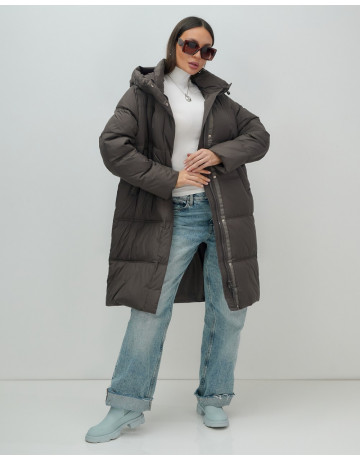 Длинный женский пуховик с капюшоном для зимы.