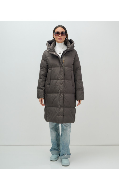 Длинный женский пуховик с капюшоном для зимы.