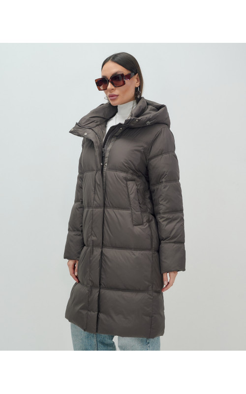 Длинный женский пуховик с капюшоном для зимы.