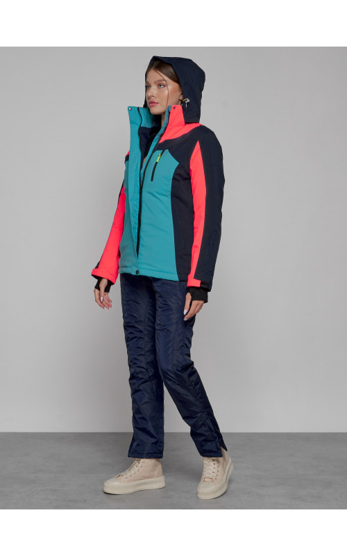 Женский горнолыжный костюм зимний.