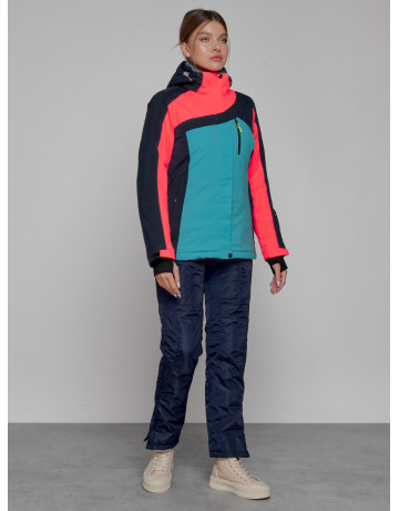 Женский горнолыжный костюм зимний.
