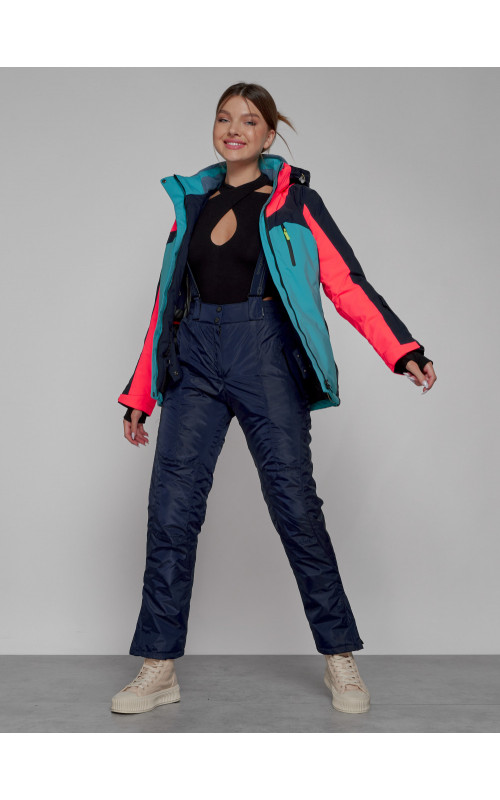 Женский горнолыжный костюм зимний.