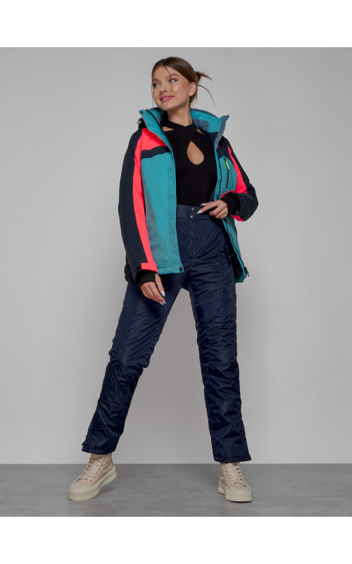 Женский горнолыжный костюм зимний.