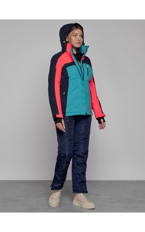 Женский горнолыжный костюм зимний.