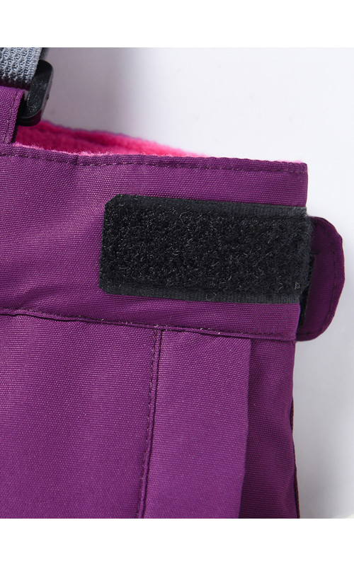 Детский горнолыжный зимний костюм для девочки.