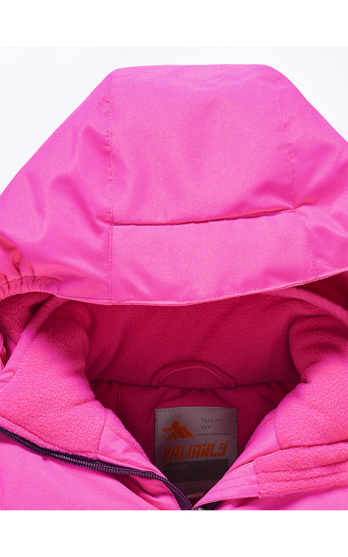 Детский горнолыжный зимний костюм для девочки.