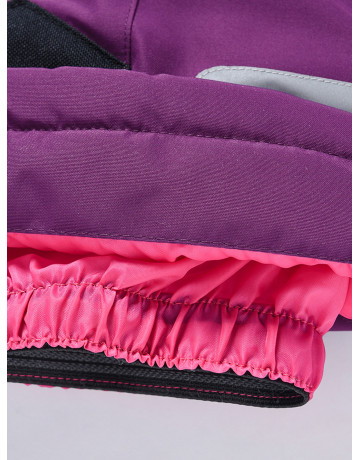 Детский горнолыжный зимний костюм для девочки.