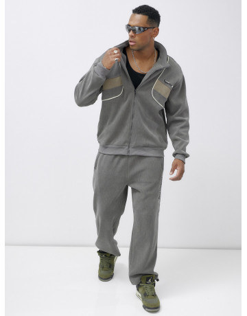 Мужской демисезонный спортивный костюм на флисе, серый, для спорта. в Тюмени