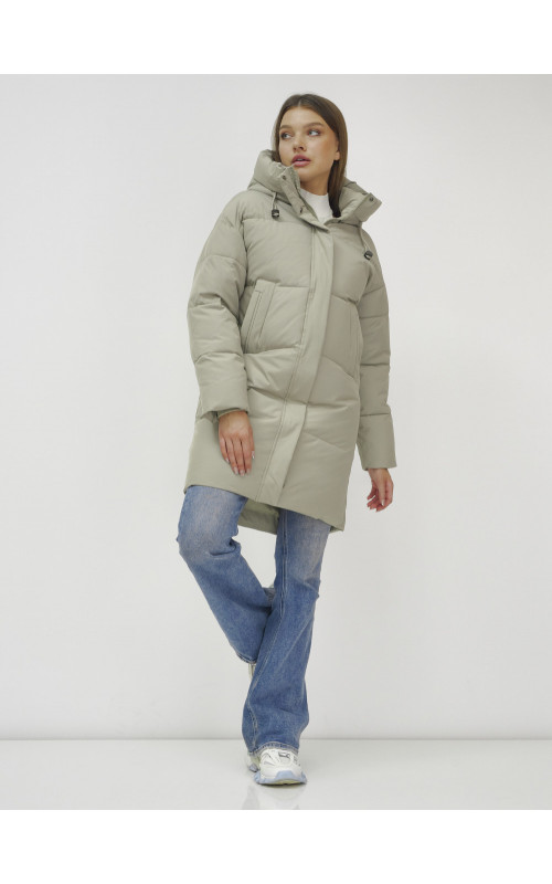 Зимний пуховик с утеплителем: стиль и комфорт.