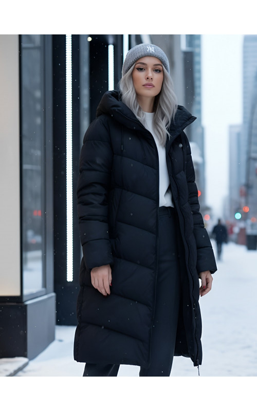 Длинный женский пуховик с капюшоном для зимы