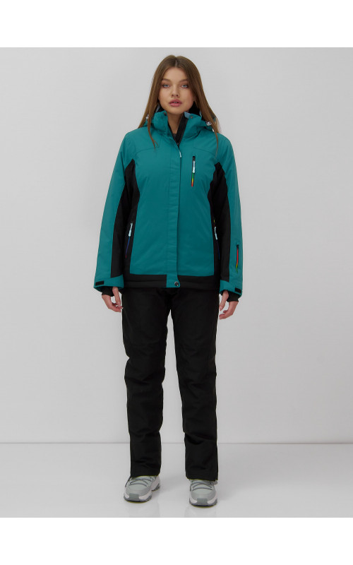 Женский зимний горнолыжный костюм для комфортных зимних приключений.