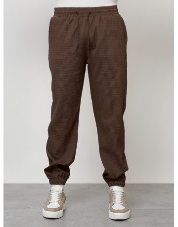 Мужской спортивный костюм для активного отдыха и повседневной носки.