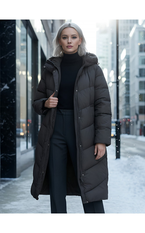 Женский длинный пуховик с капюшоном для зимы