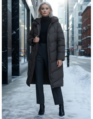Женский длинный пуховик с капюшоном для зимы