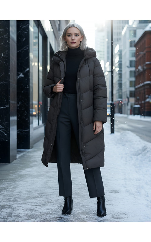Женский длинный пуховик с капюшоном для зимы
