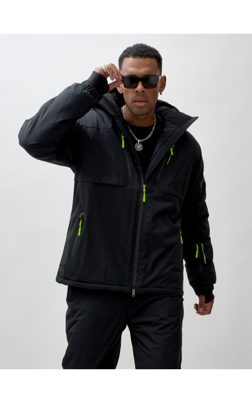 Мужской горнолыжный костюм для зимних приключений.