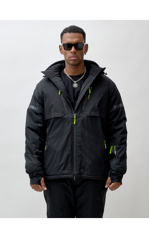 Мужской горнолыжный костюм для зимних приключений.