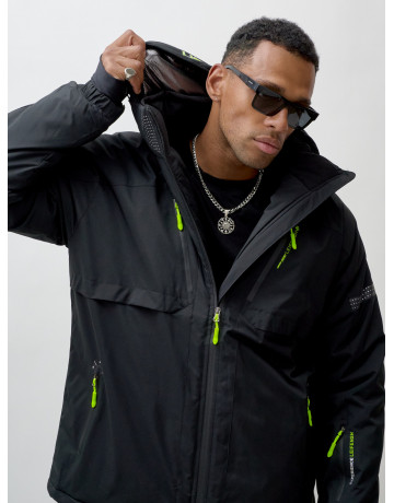 Мужской горнолыжный костюм для зимних приключений.