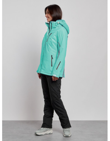 Женский горнолыжный костюм для зимних прогулок и спорта.