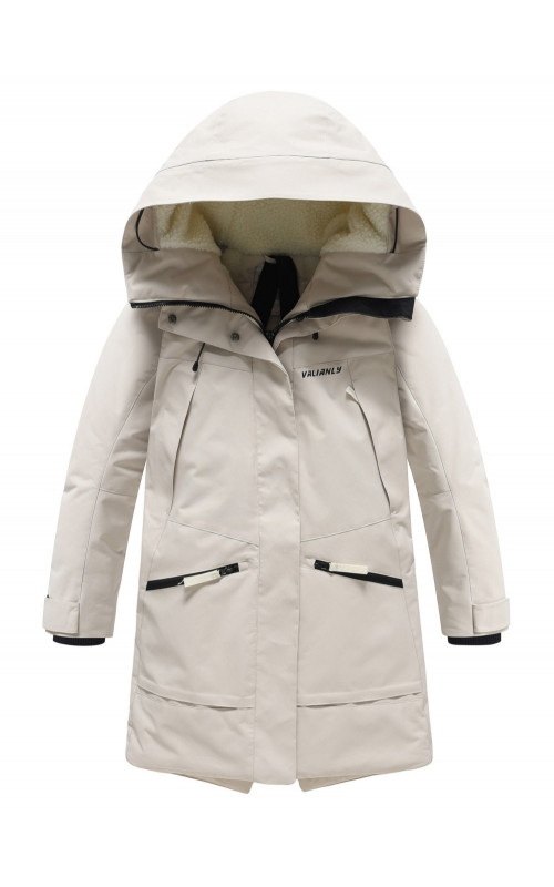 Зимняя парка для девочки-подростка с меховой подкладкой.