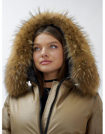Пуховик женский зимний с мехом енот премиум коричневый в Тюмени