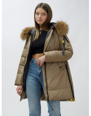 Пуховик женский зимний с мехом енот премиум коричневый в Тюмени