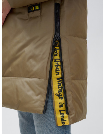 Пуховик женский зимний с мехом енот премиум коричневый в Тюмени