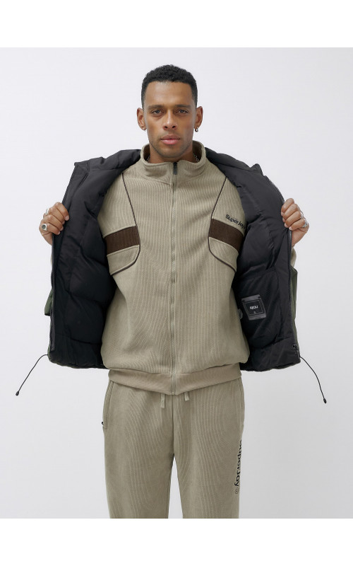 Мужская утеплённая жилетка, стиль и комфорт.