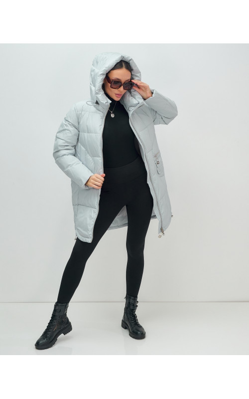 Пуховик женский зимний с капюшоном голубой. в Тюмени