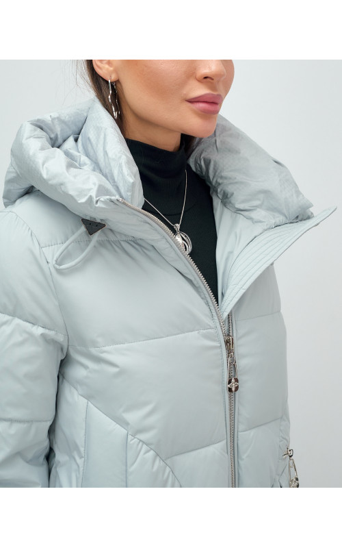 Пуховик женский зимний с капюшоном голубой. в Тюмени