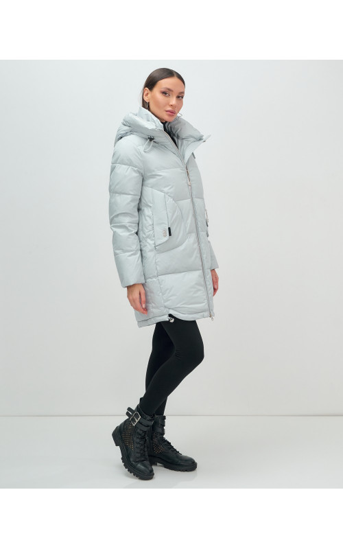 Пуховик женский зимний с капюшоном голубой. в Тюмени