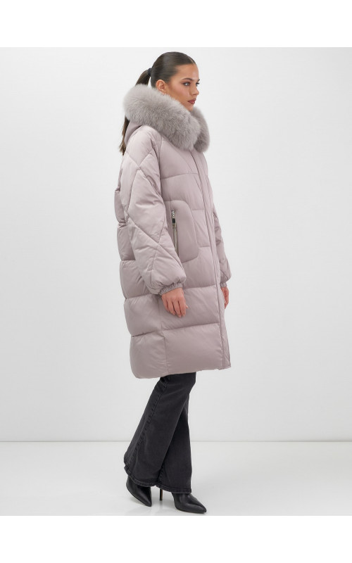 Длинный зимний пуховик с мехом песца.