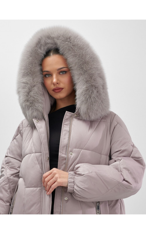 Длинный зимний пуховик с мехом песца.