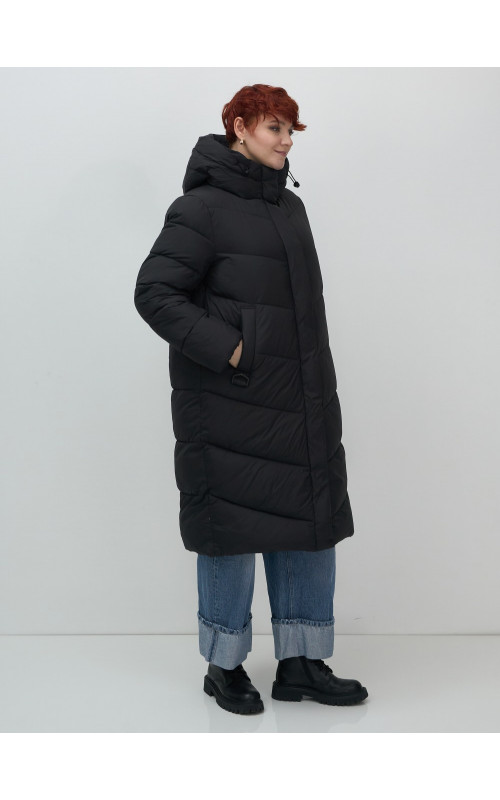 Длинный женский пуховик с капюшоном для зимы