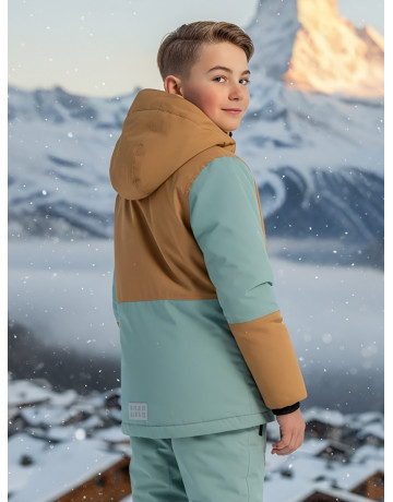 Зимний горнолыжный костюм для мальчика: защита и удобство на склоне