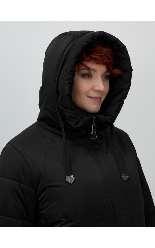 Длинный зимний пуховик для женщин больших размеров.