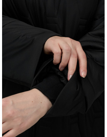 Длинный зимний пуховик для женщин больших размеров.