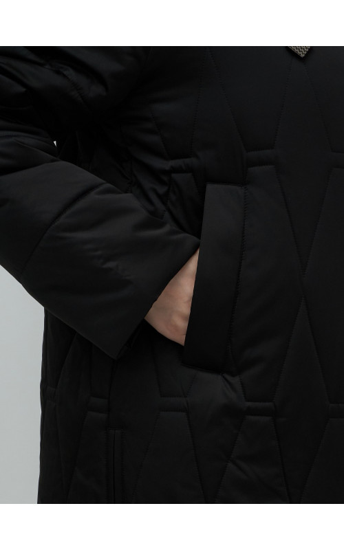 Длинный зимний пуховик для женщин больших размеров.