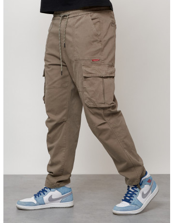 Мужские брюки зауженного кроя.