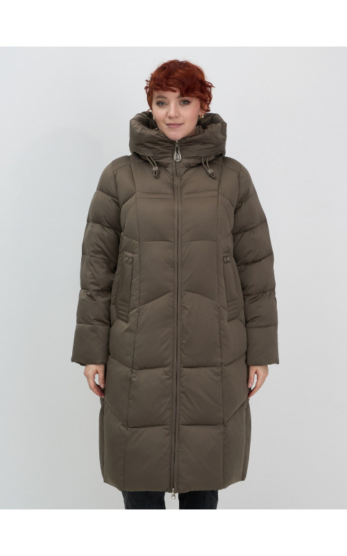 Длинный пуховик для женщин с капюшоном.