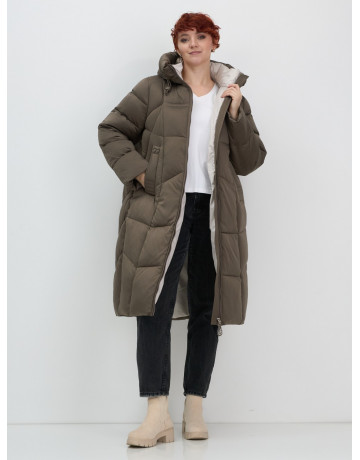 Длинный пуховик для женщин с капюшоном.