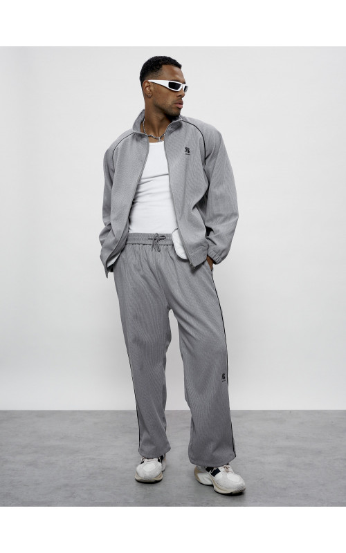 Мужской спортивный костюм серого цвета для спорта в Тюмени