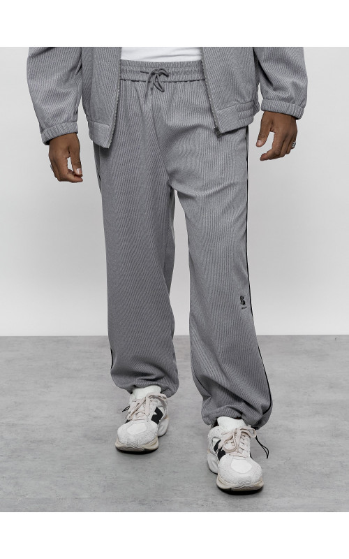 Мужской спортивный костюм серого цвета для спорта в Тюмени