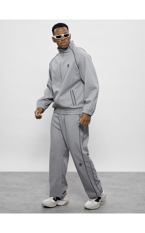 Мужской спортивный костюм серого цвета для спорта в Тюмени