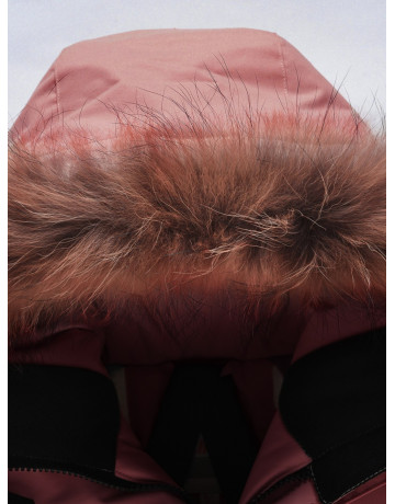 Зимняя парка для девочки-подростка, стильная и практичная.