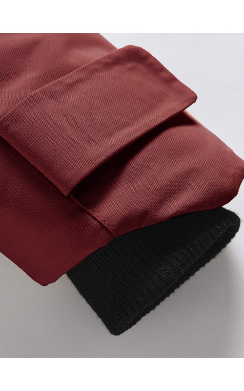 Зимняя парка для девочки-подростка, стильная и практичная.