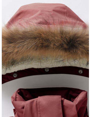 Зимняя парка для девочки-подростка, стильная и практичная.