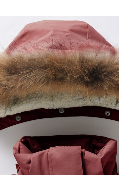 Зимняя парка для девочки-подростка, стильная и практичная.