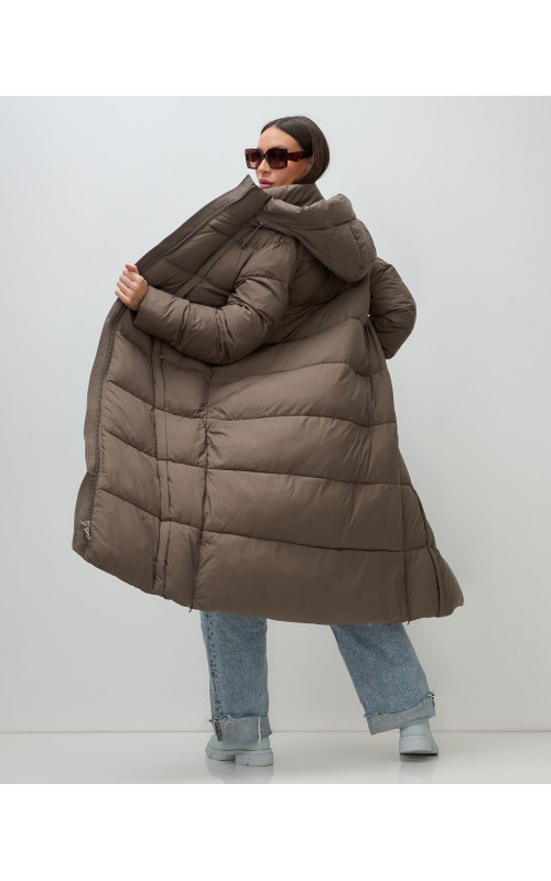 Длинный женский пуховик с капюшоном для зимы