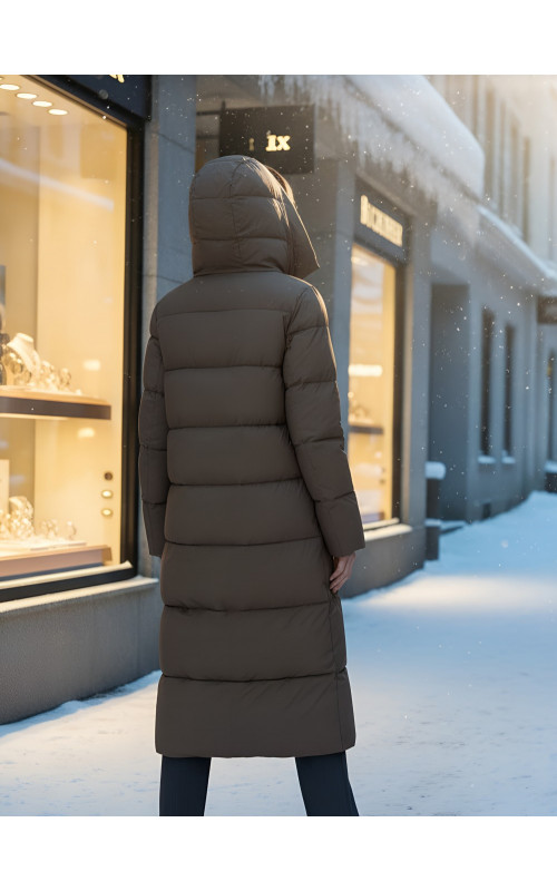 Длинный женский пуховик с капюшоном для зимы